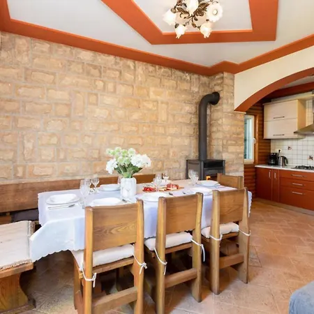 House Anteana